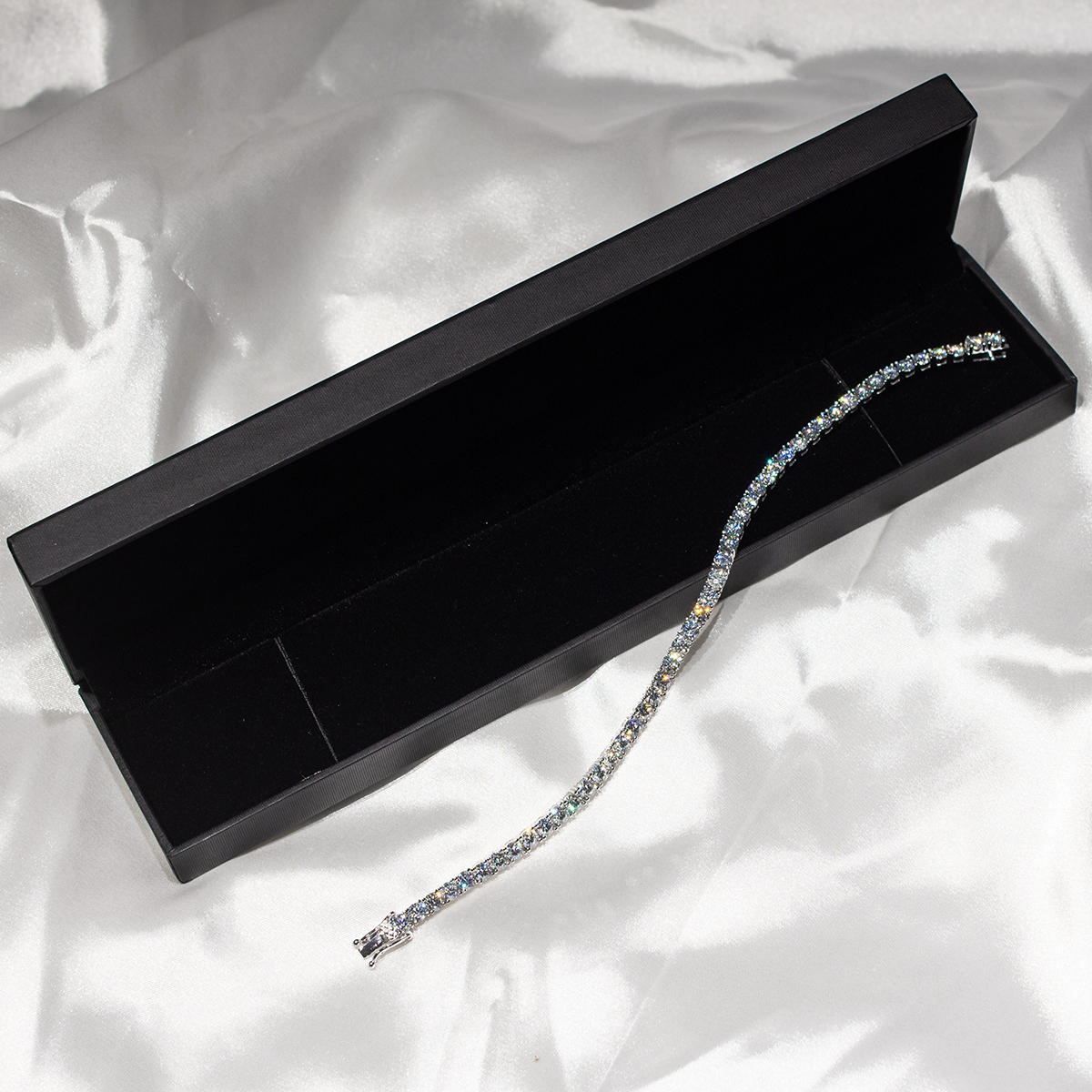 4mm Moissanite Tennis Bracelet