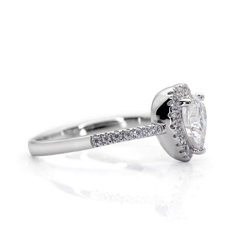 Fashion Heart Cut Moissanite Rings