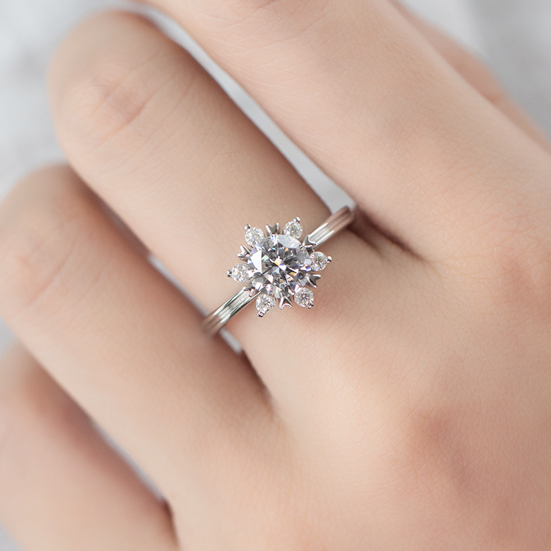 Snowflake Shape Moissanite Diamond Ring
