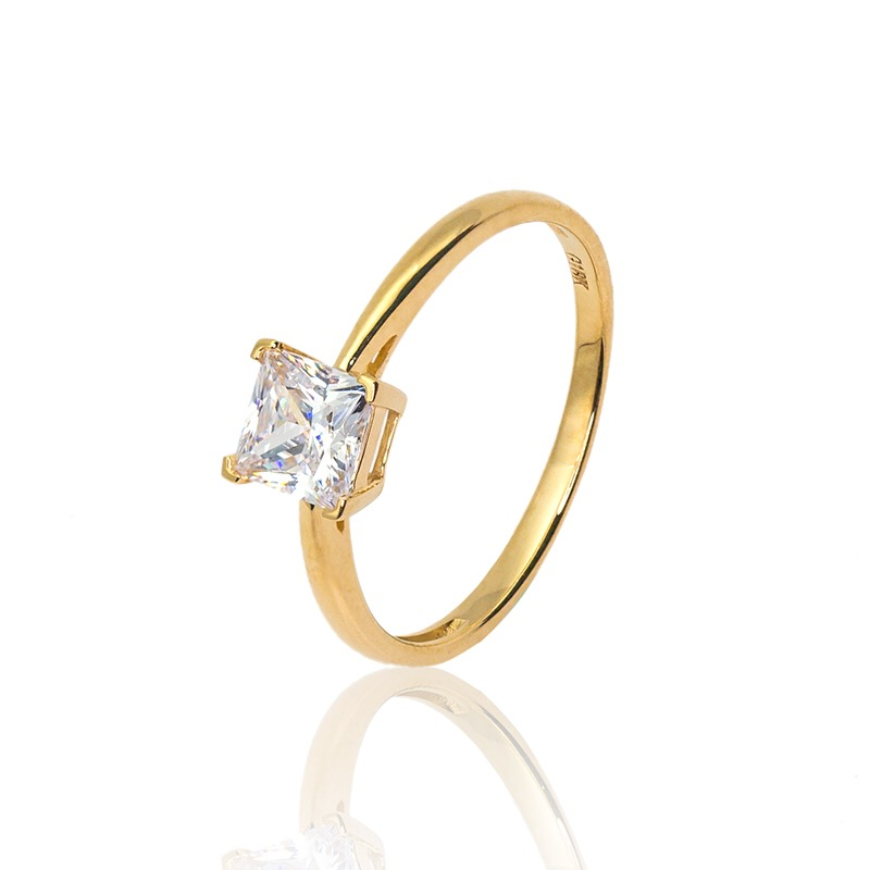 18K Gold Princess Cut Moissanite Engagement Rings