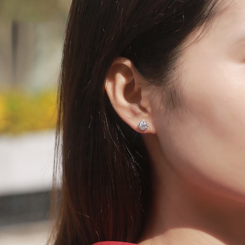 Snow Flake Moissanite Diamond Stud Earrings