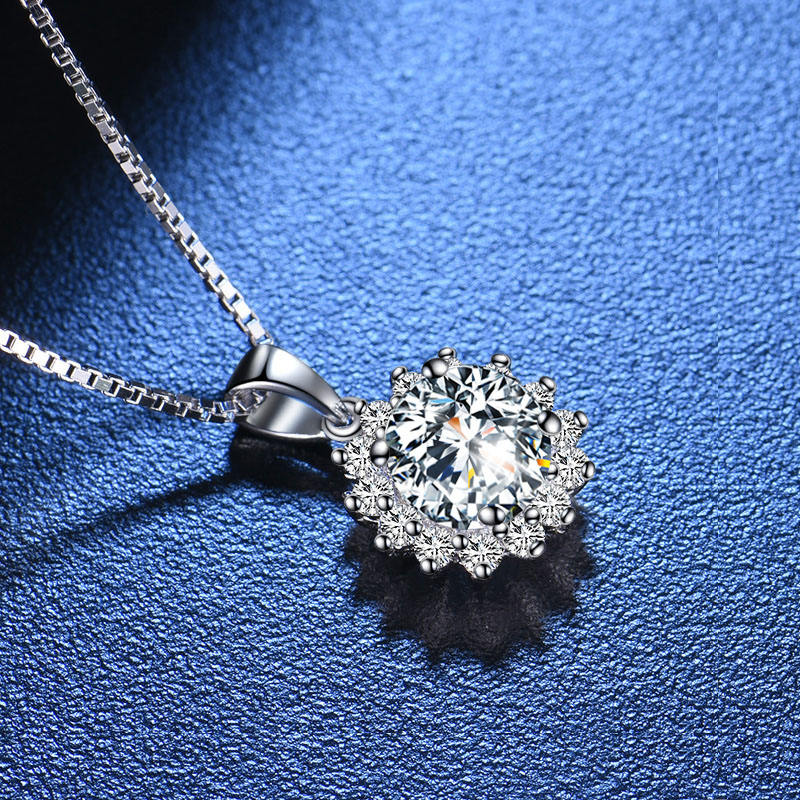 Flower Shape Moissanite Pendant Necklace