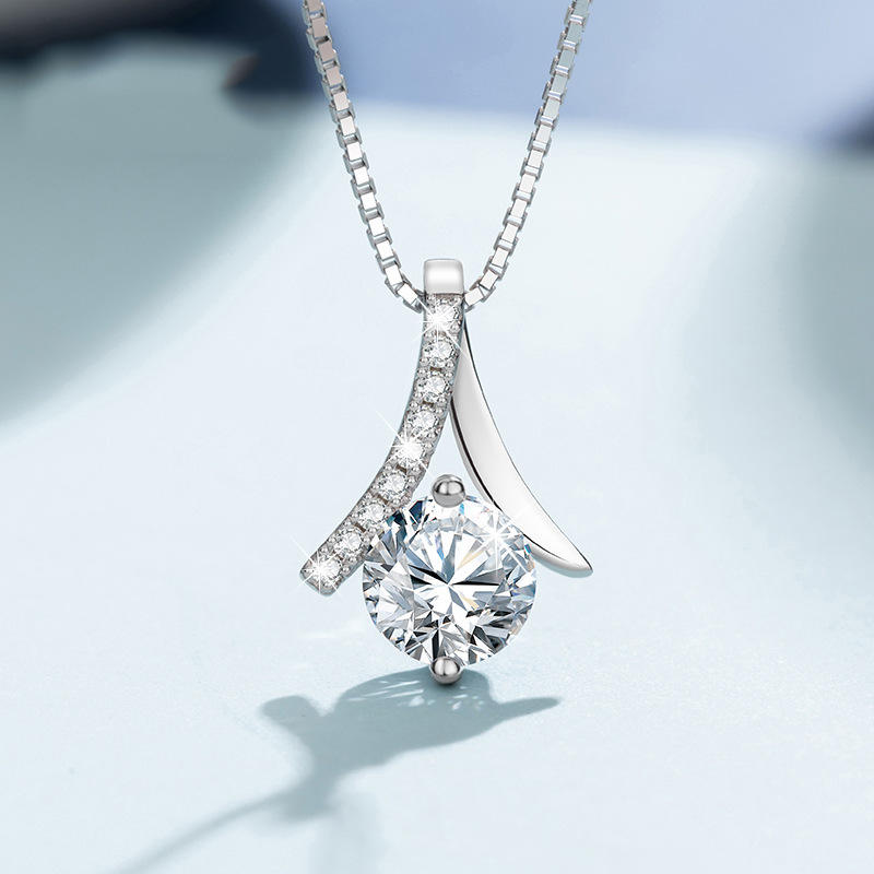 Women Jewelry Moissanite Necklace